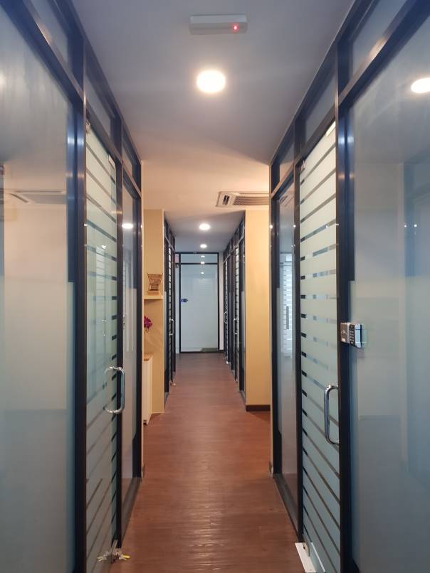 3 Storey Shop Lot for Rent - photo 4