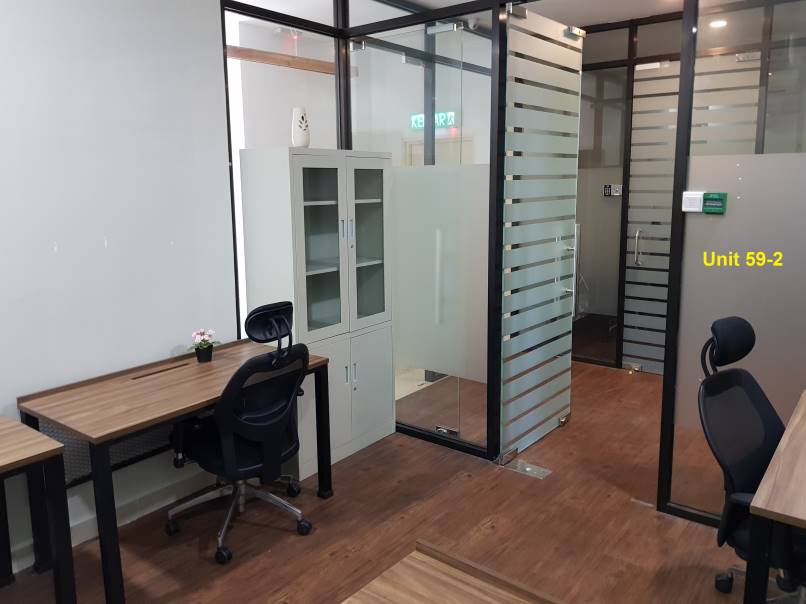 3 Storey Shop Lot for Rent - photo 5