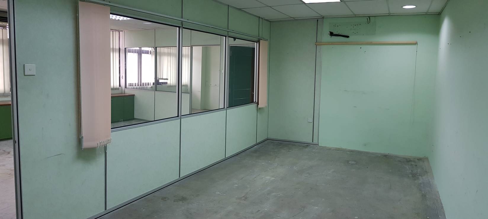 4 Storey Shop Lot for Rent - photo 5