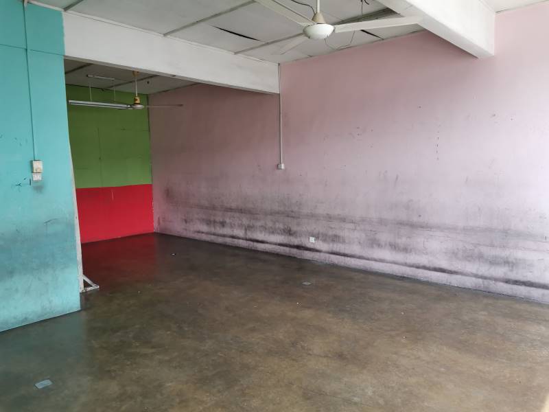4 Storey Shop Lot for Rent - photo 3