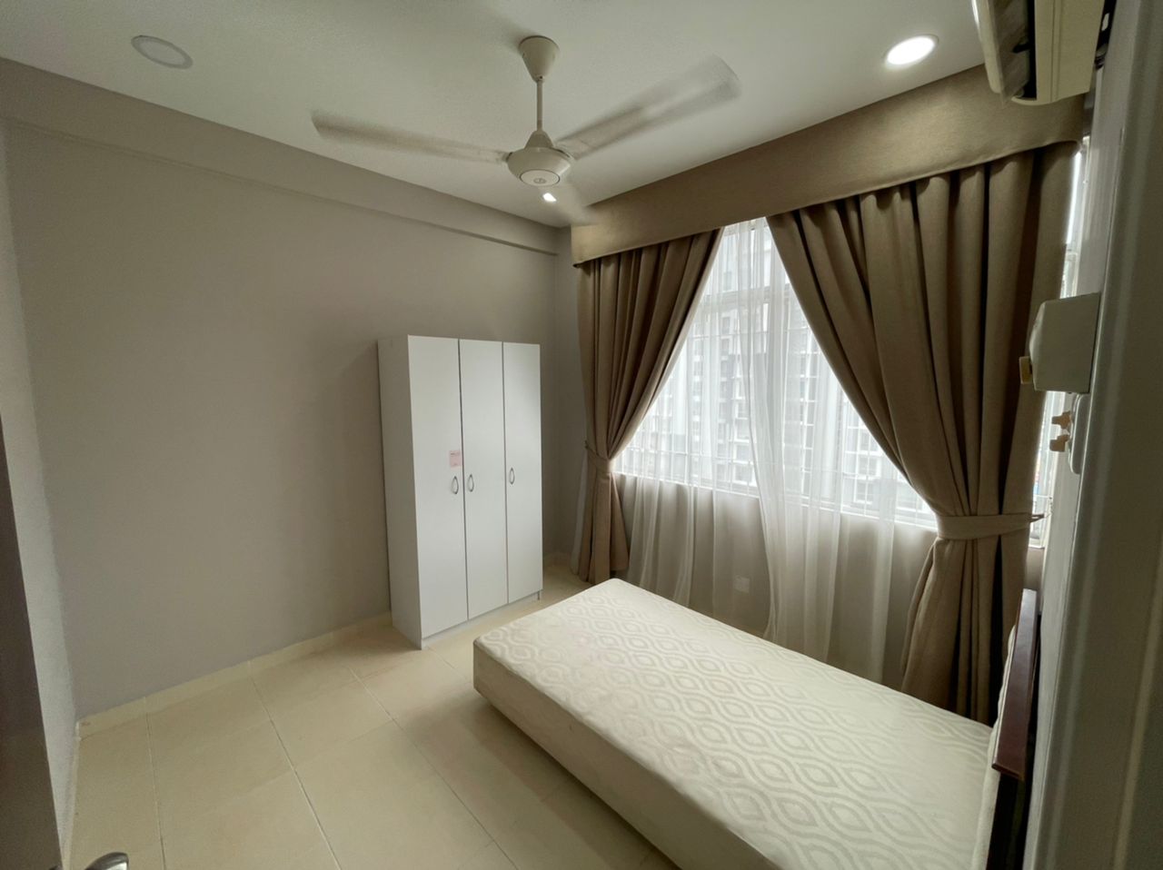 Plaza Rah Kg Baru for Rent - photo 2