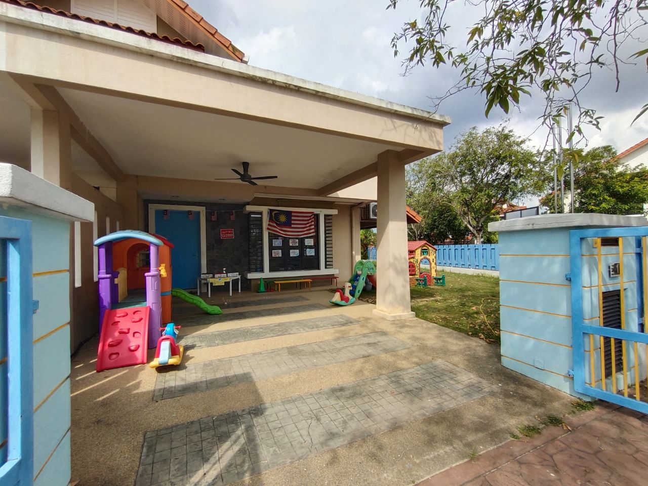 Double Storey Corner Lot Alam Impian