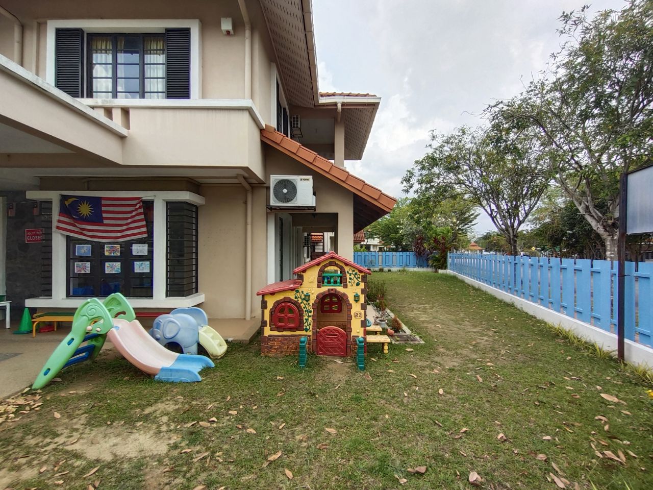Double Storey Corner Lot Alam Impian - photo 4