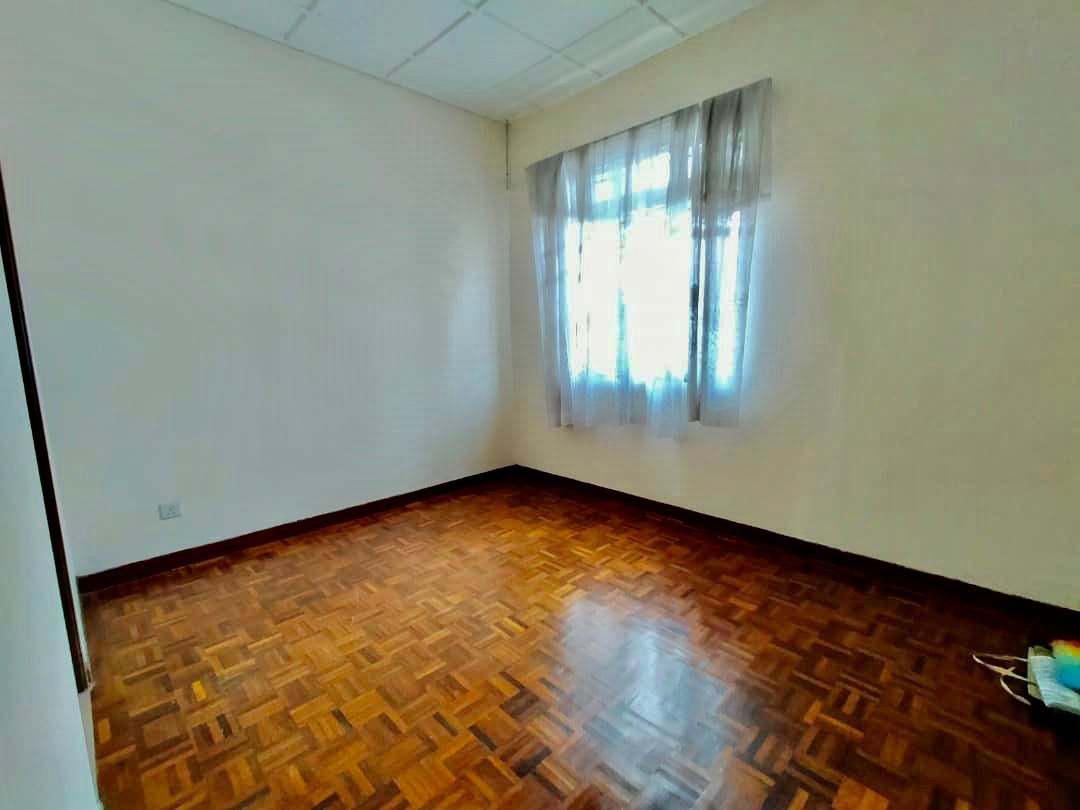 2  Storey Intermediate DSentral Bandar Seri Putra - photo 10