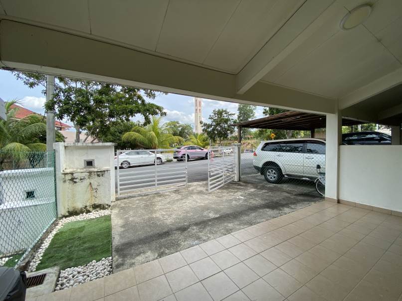 Taman Ixora Bandar Baru Salak Tinggi Sepang - photo 4