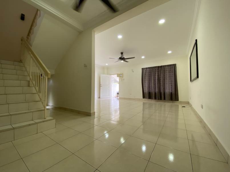 Taman Ixora Bandar Baru Salak Tinggi Sepang - photo 8