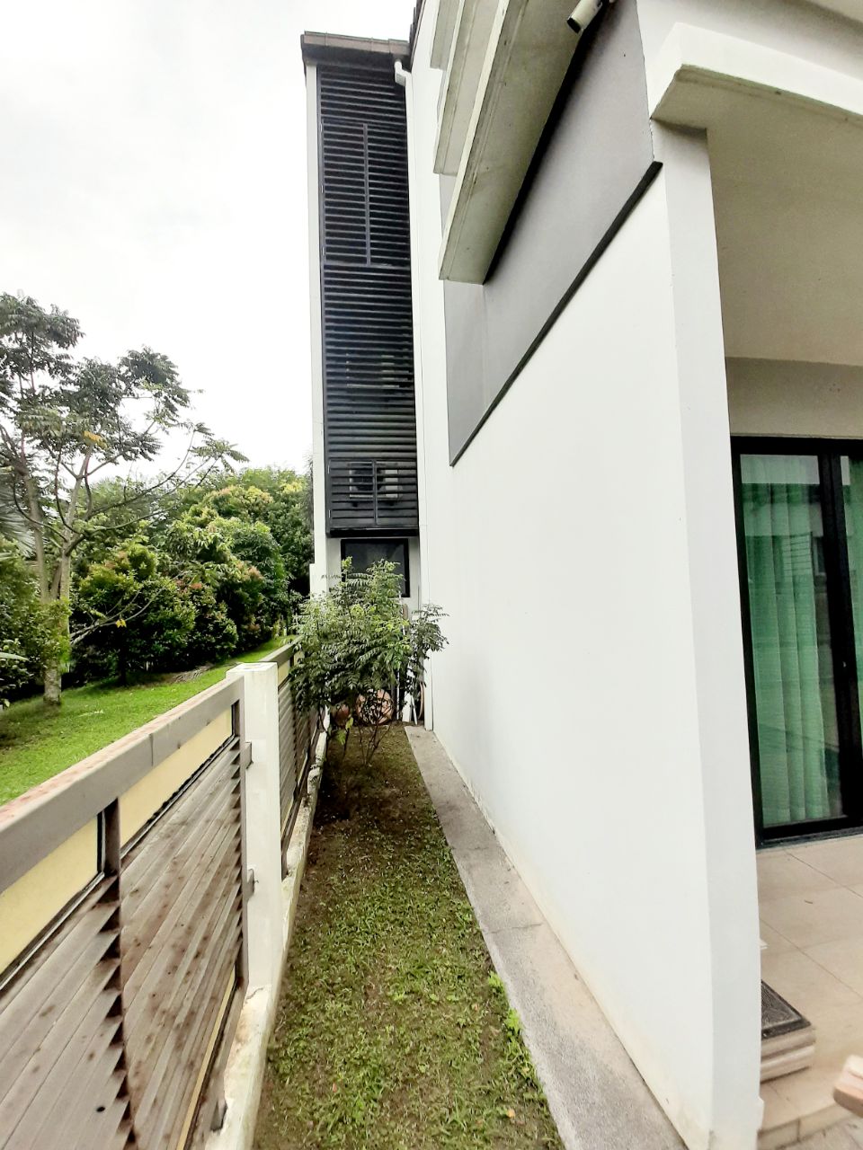Bungalow Putra Heights USJ - photo 2