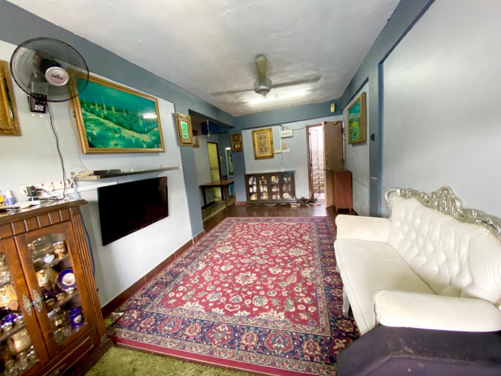 Flat Taman Bukit Angkasa - photo 2