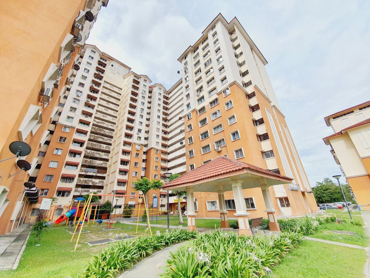 PUTRA DAMAI APARTMENT, PRECINT 11, PUTRAJAYA - photo 3