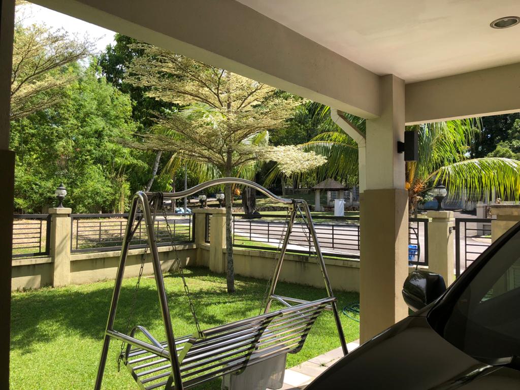 Double Storey Lakeside ENDLOT Kota Kemuning - photo 3