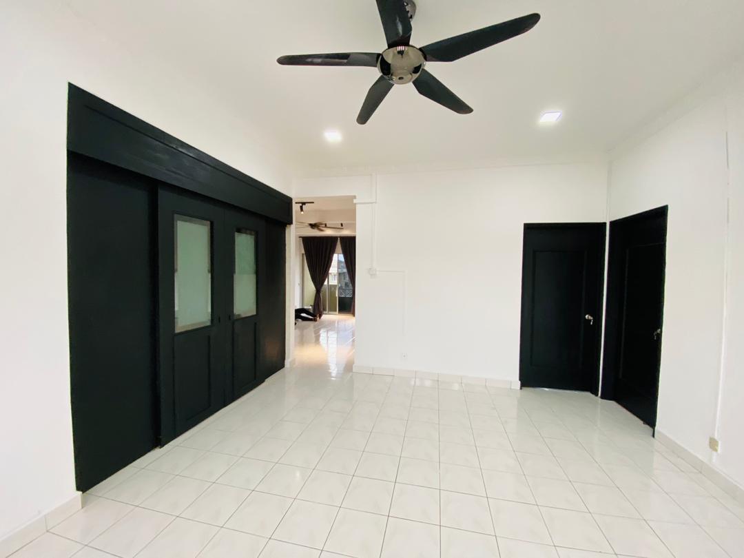 Sri Mahligai Townhouse, Seksyen 9 - photo 6