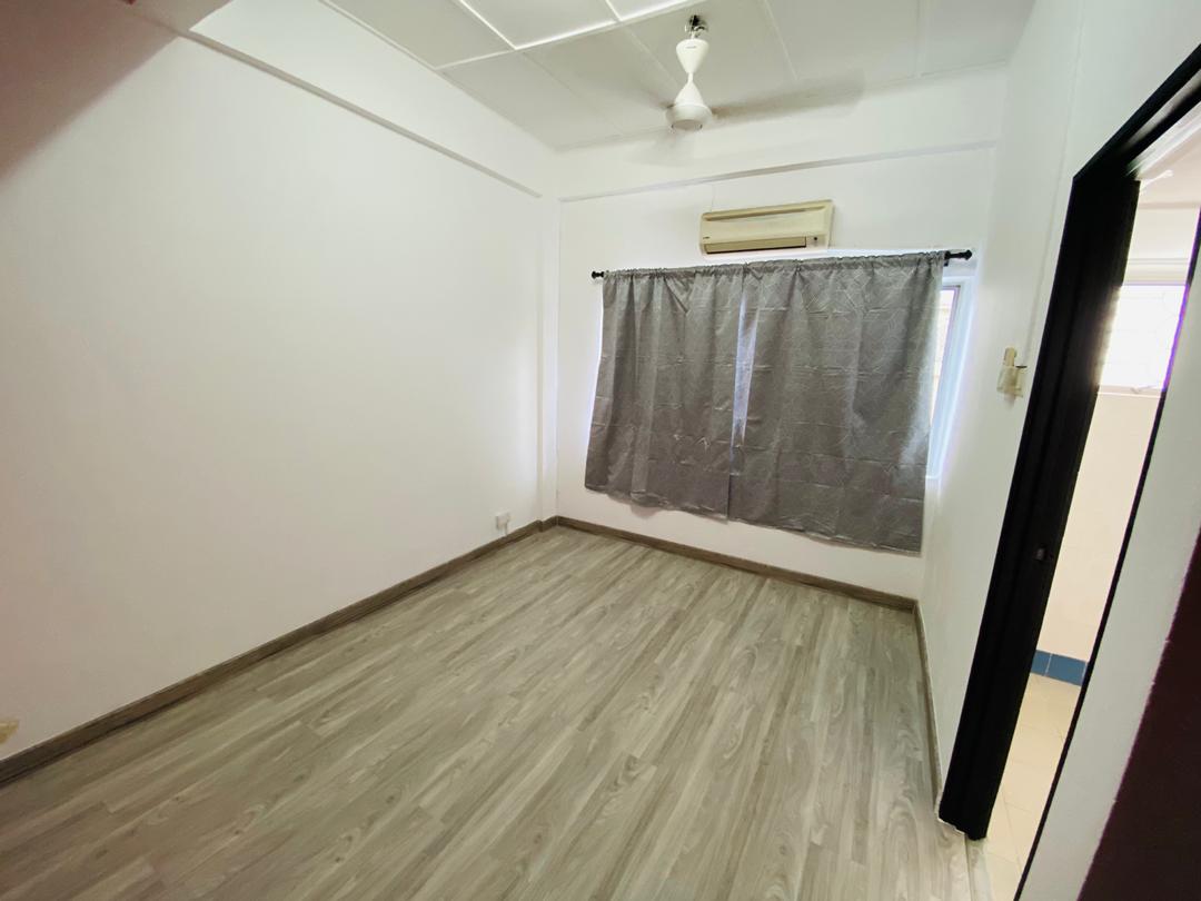 Sri Mahligai Townhouse, Seksyen 9 - photo 7