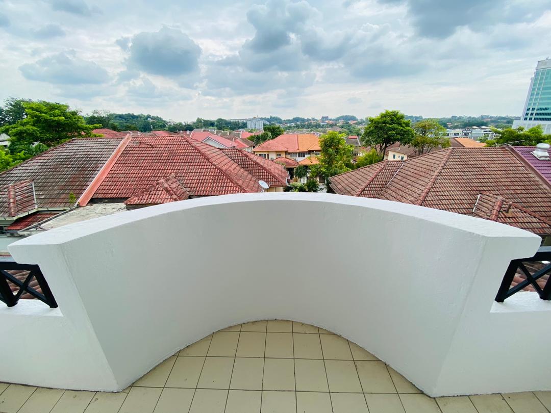 Sri Mahligai Townhouse, Seksyen 9 - photo 10
