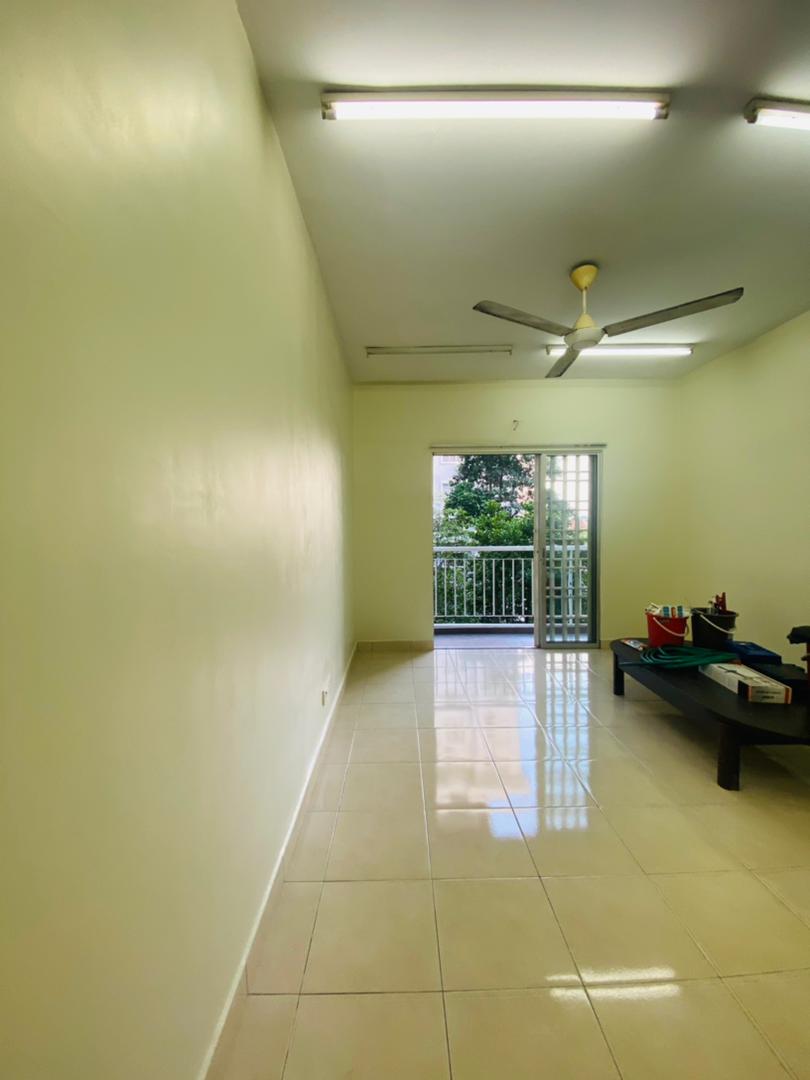 Kristal Heights Apartment, Seksyen 7, Shah Alam - photo 4