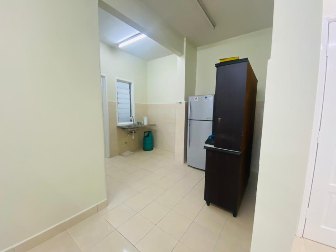 Kristal Heights Apartment, Seksyen 7, Shah Alam - photo 5