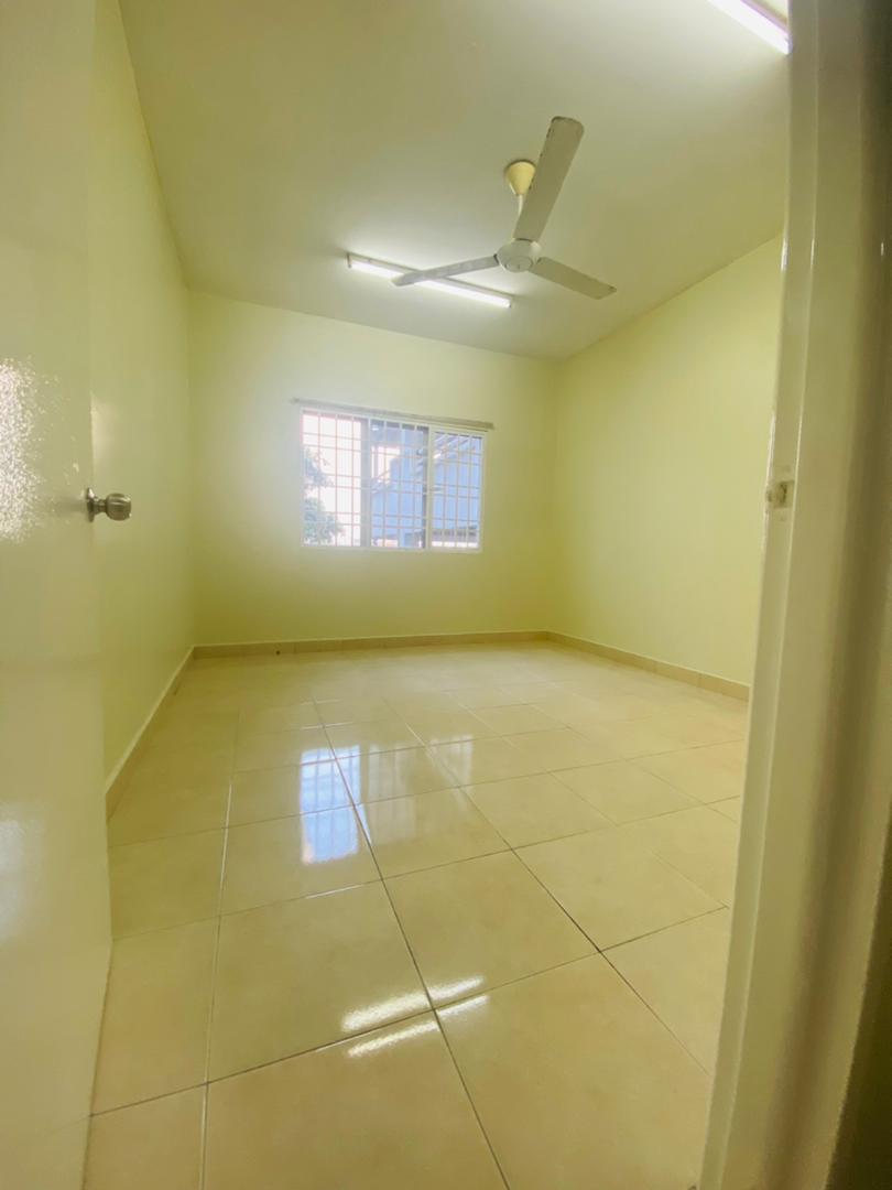 Kristal Heights Apartment, Seksyen 7, Shah Alam - photo 12