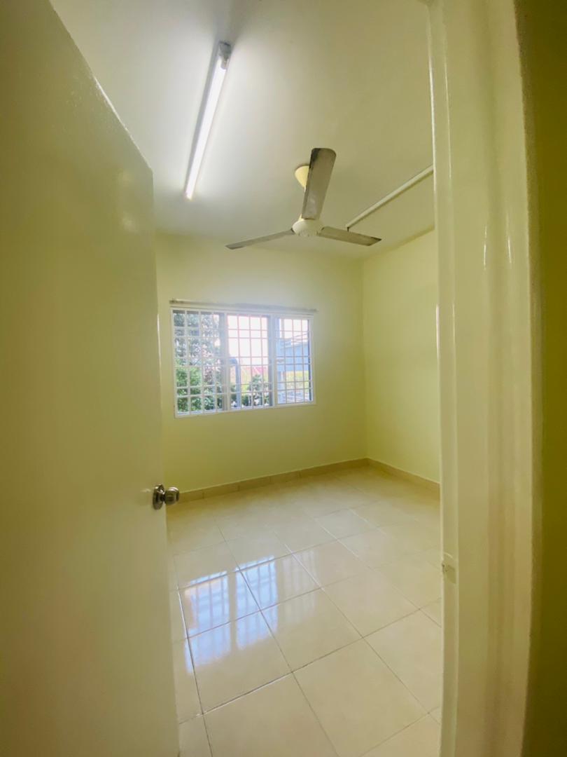 Kristal Heights Apartment, Seksyen 7, Shah Alam - photo 13