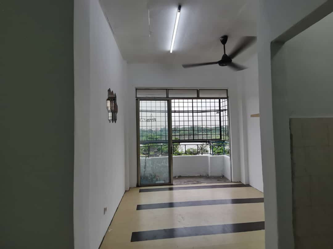 Pangsapuri Puteri Shah Alam Padang Jawa - photo 4