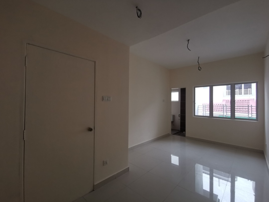 Double Storey Bukit Bandaraya Seksyen U11 - photo 4