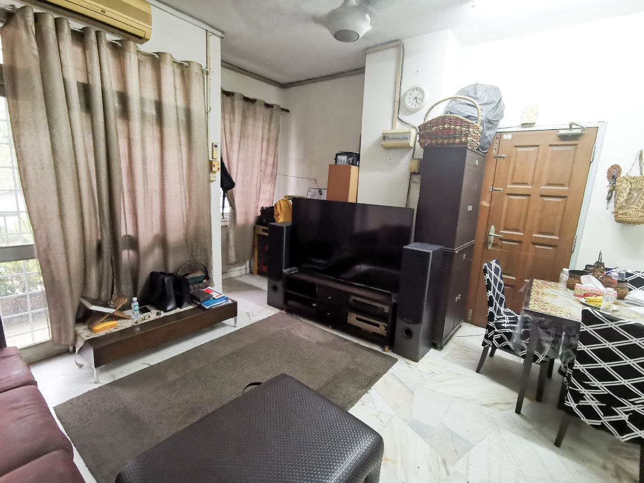 Megah Court Apartment - photo 4