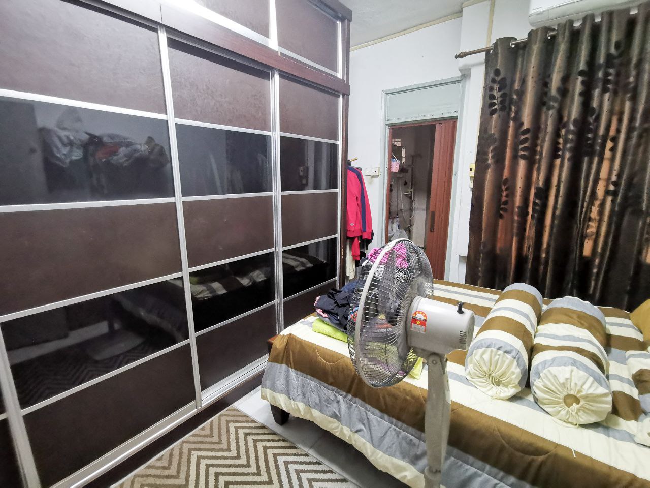 Megah Court Apartment - photo 5