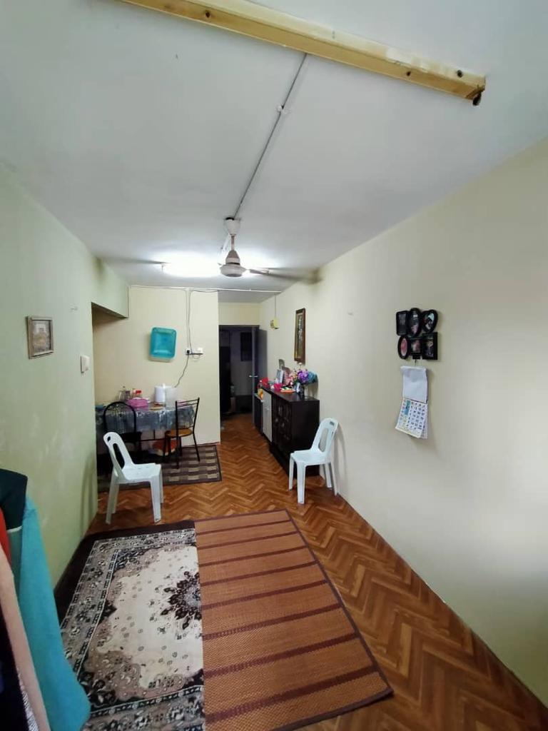 Rumah Pangsa Kayu Ara, Petaling Jaya - photo 5