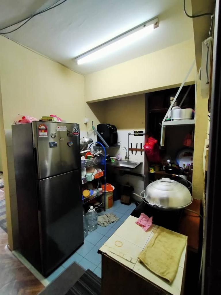 Rumah Pangsa Kayu Ara, Petaling Jaya - photo 6