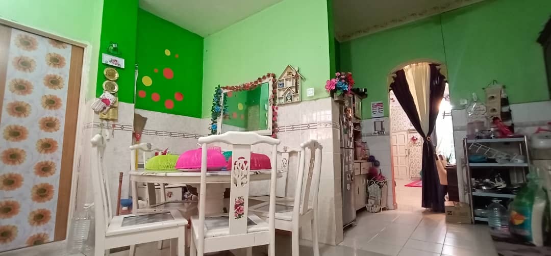 Taman Emas Dengkil - photo 6