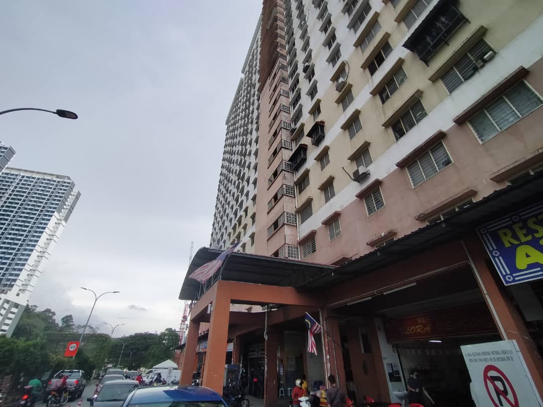 Apartment Flora Damansara - photo 9