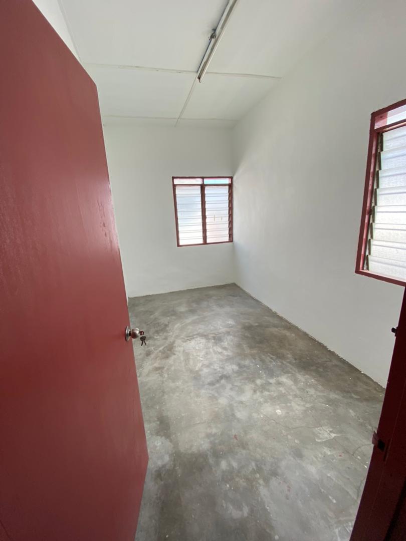 TAMAN KLANG UTAMA - photo 9