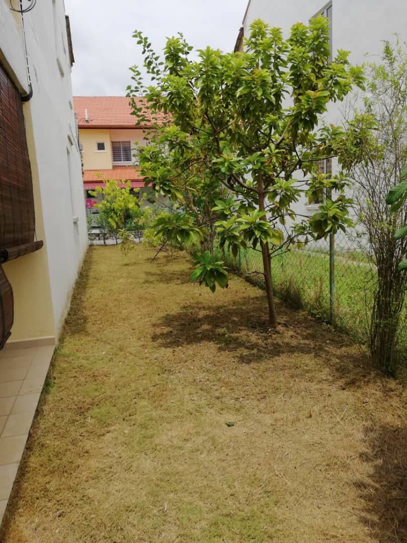 End Lot 2-sty Extra Land Park Residences, PD - photo 1