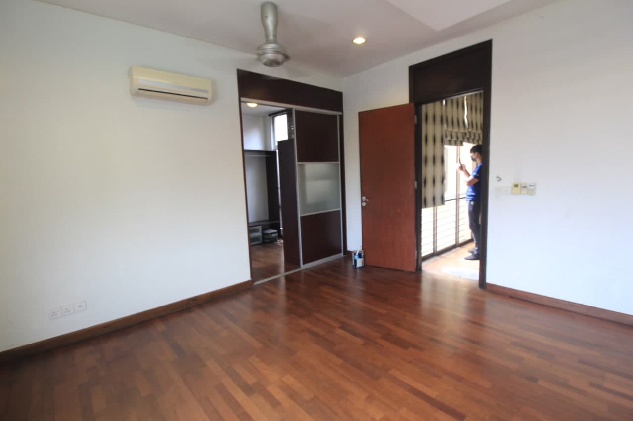 SEMI-LUX 2-sty Superlink Lagenda 1, Bukit Jelutong - photo 2