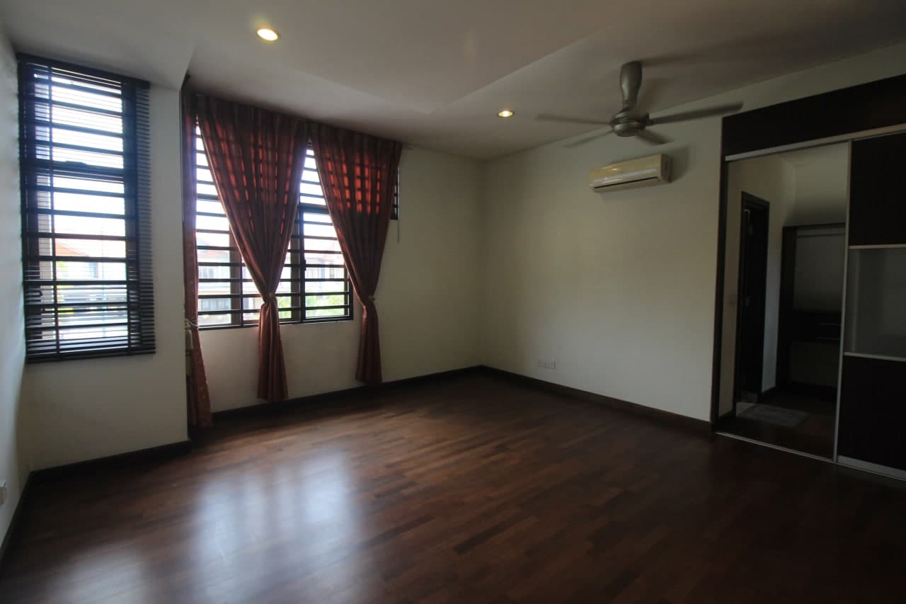 SEMI-LUX 2-sty Superlink Lagenda 1, Bukit Jelutong - photo 3