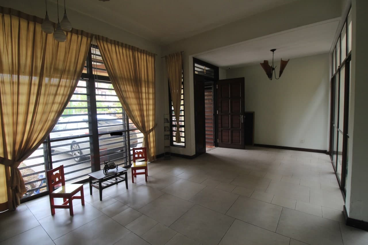 SEMI-LUX 2-sty Superlink Lagenda 1, Bukit Jelutong - photo 11