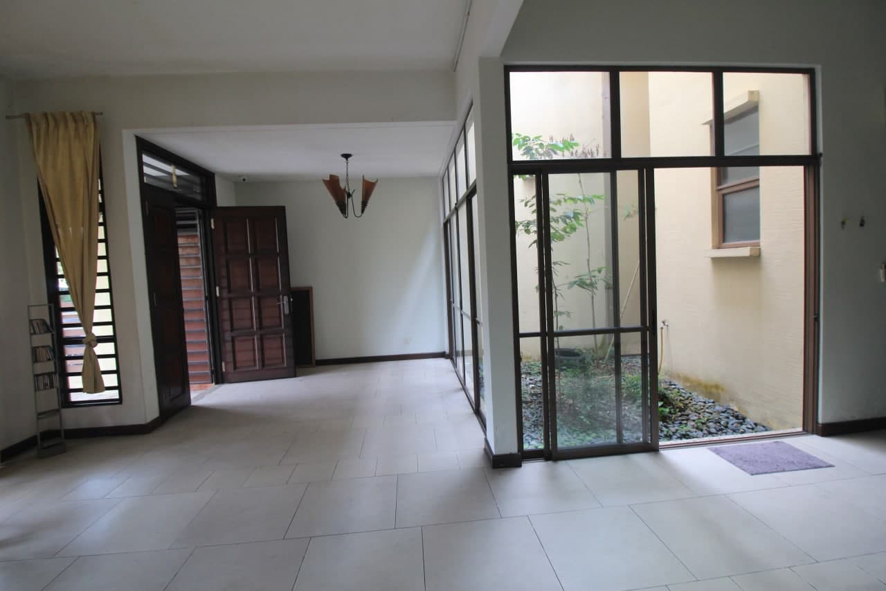 SEMI-LUX 2-sty Superlink Lagenda 1, Bukit Jelutong - photo 12