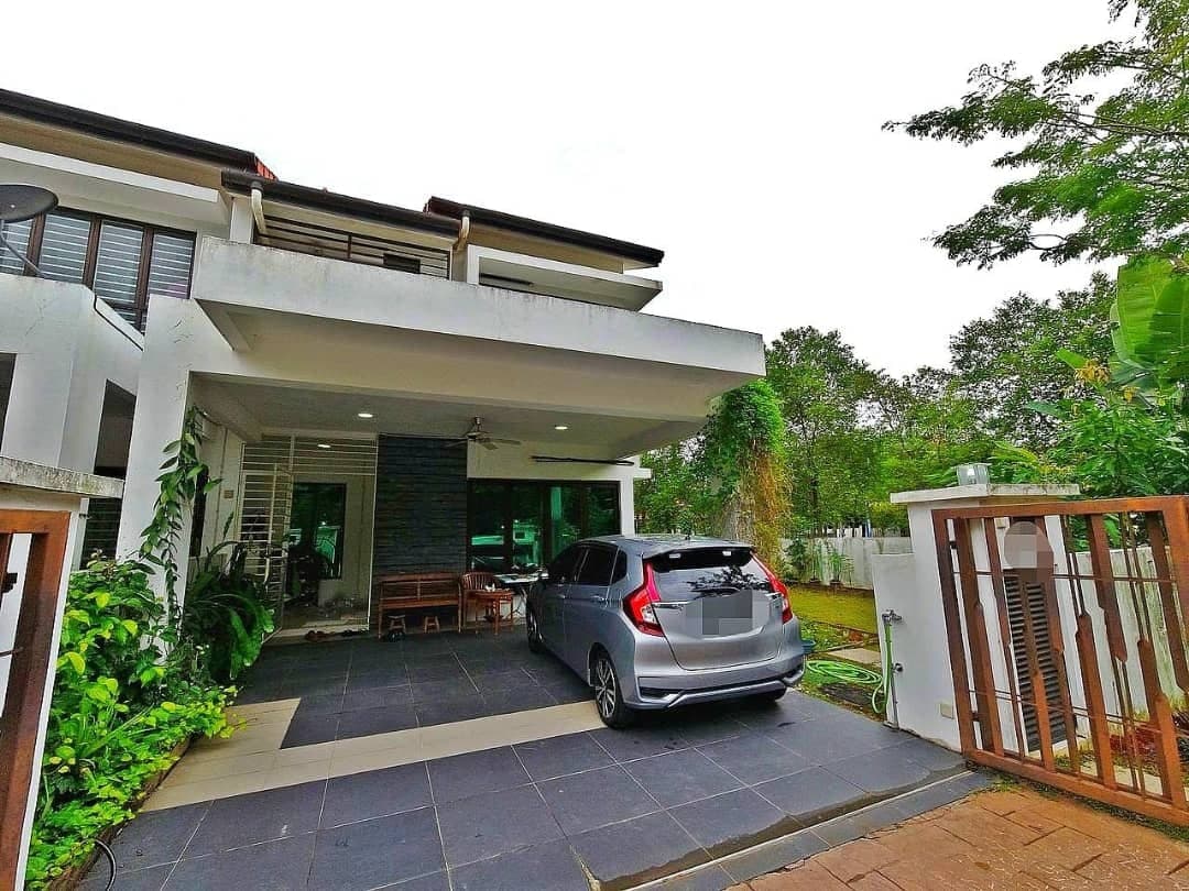2 Sty Corner - 15 Ft Side Land - Alam Impian