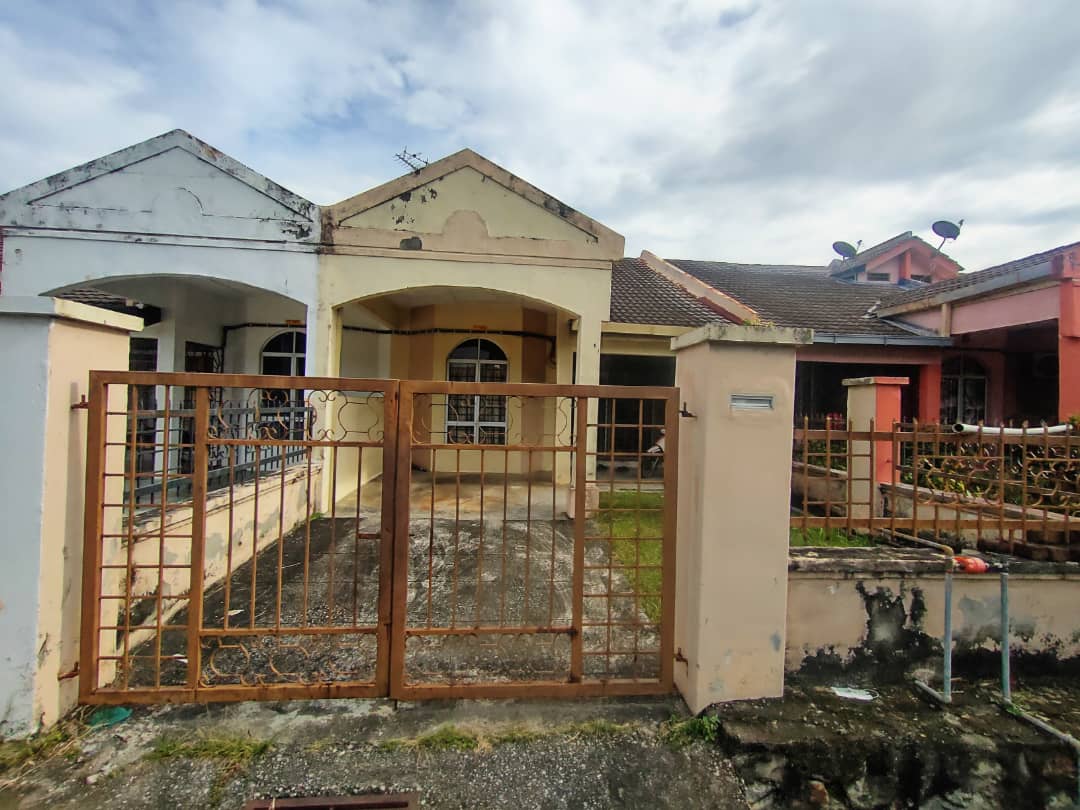 NON BUMI FREEHOLD Desa Cempaka Fasa 2 Nilai