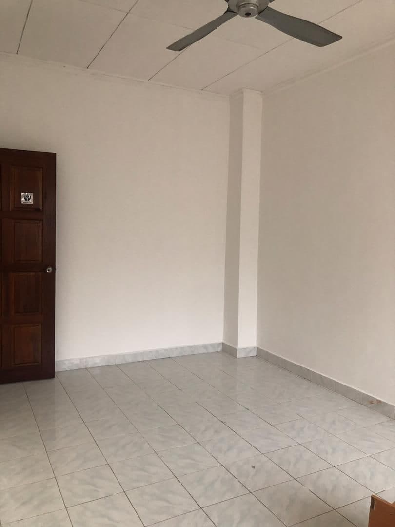BUILT-IN WDROBE, KITCHEN 2-sty Suadamai BTHO - photo 7