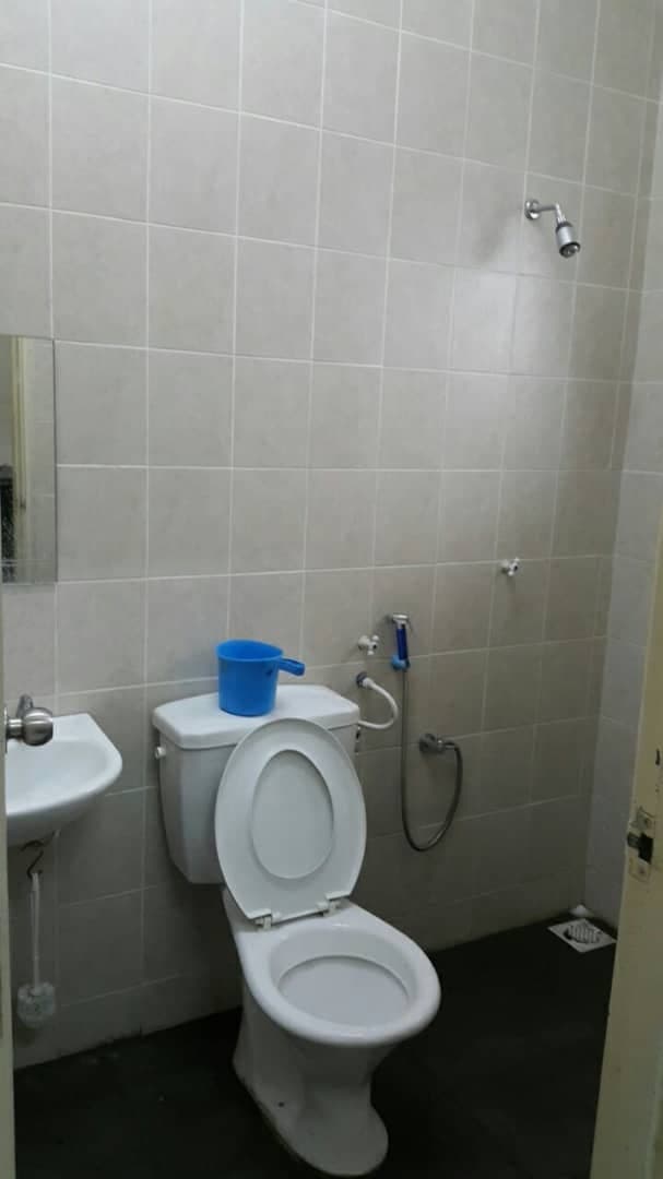 2 half sty SPACIOUS BUILTIN DROBE Bdr Nusa Rhu U10 - photo 7