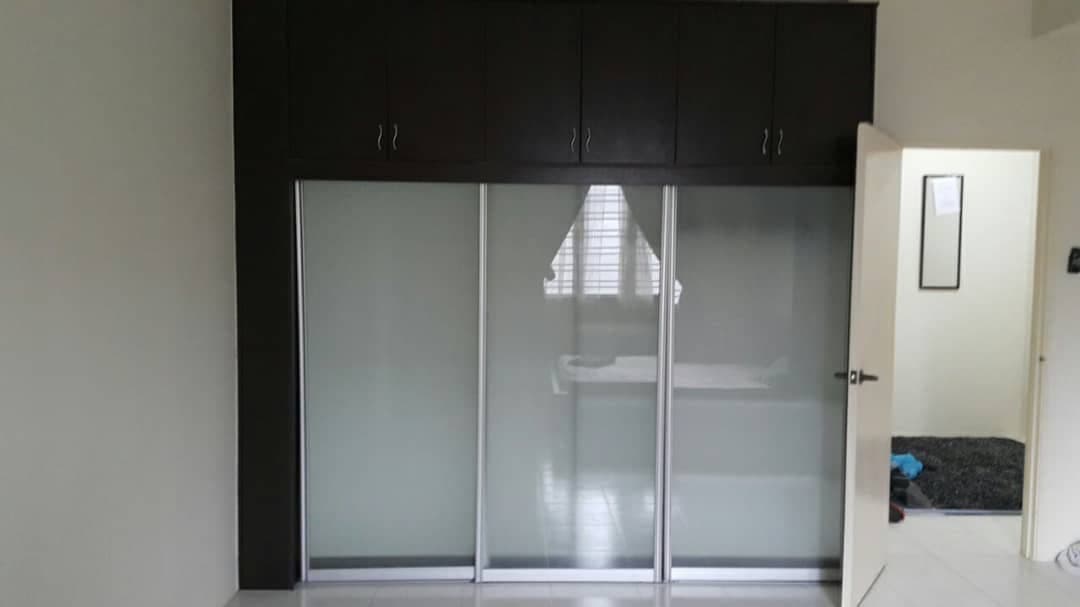 2 half sty SPACIOUS BUILTIN DROBE Bdr Nusa Rhu U10 - photo 10
