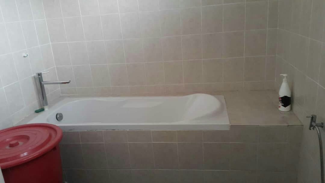 2 half sty SPACIOUS BUILTIN DROBE Bdr Nusa Rhu U10 - photo 12