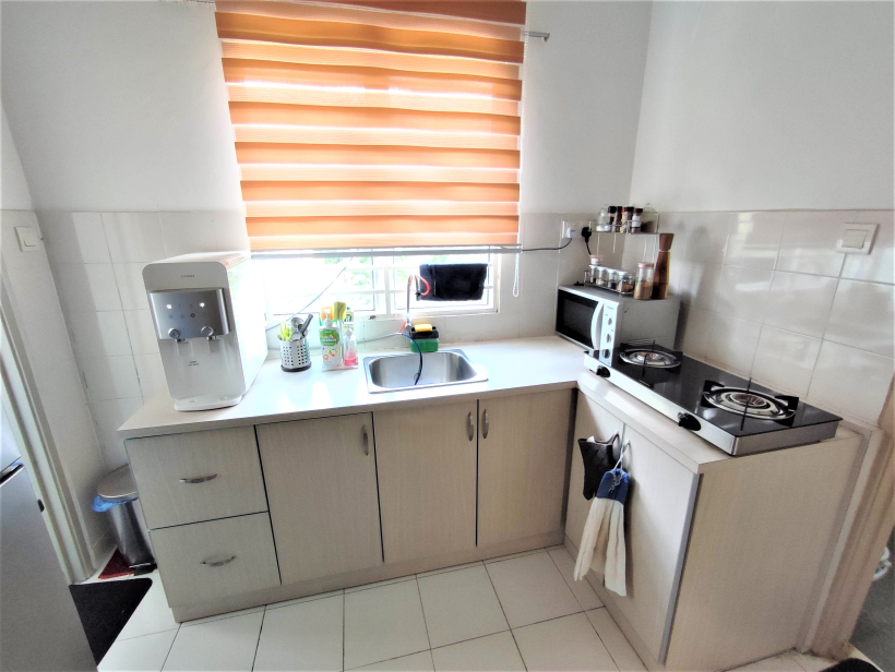 BTHO Sutera Apmt - Below 300K - Reno Kitchen - photo 4