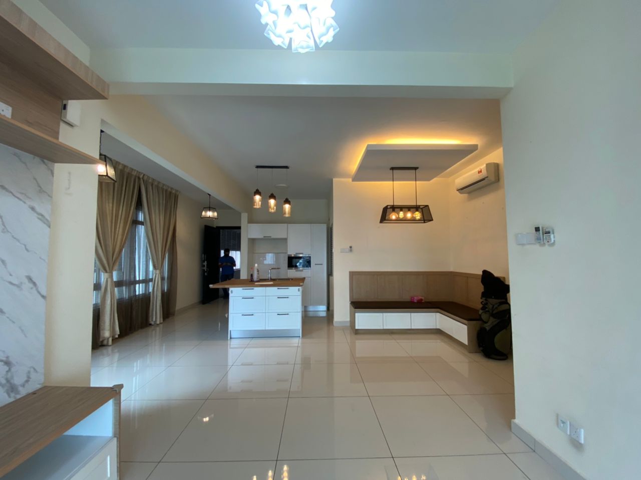 Almost half price renovated Saville Condo Bangsar - photo 4