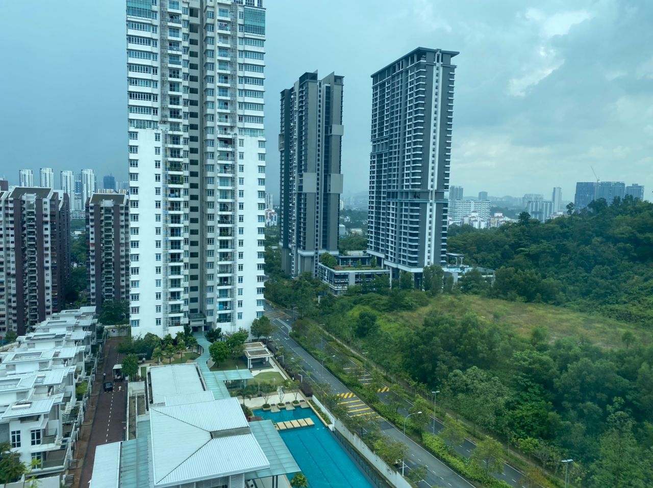 Almost half price renovated Saville Condo Bangsar - photo 8