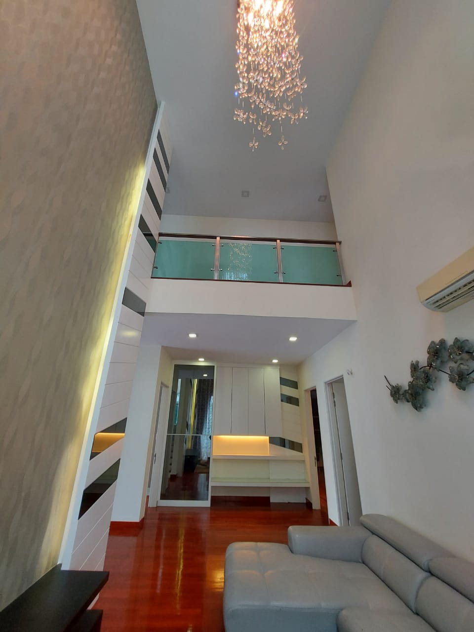 CYBERJAYA 3 sty BUNGALOW CORNER LOT FURNISHED - photo 2