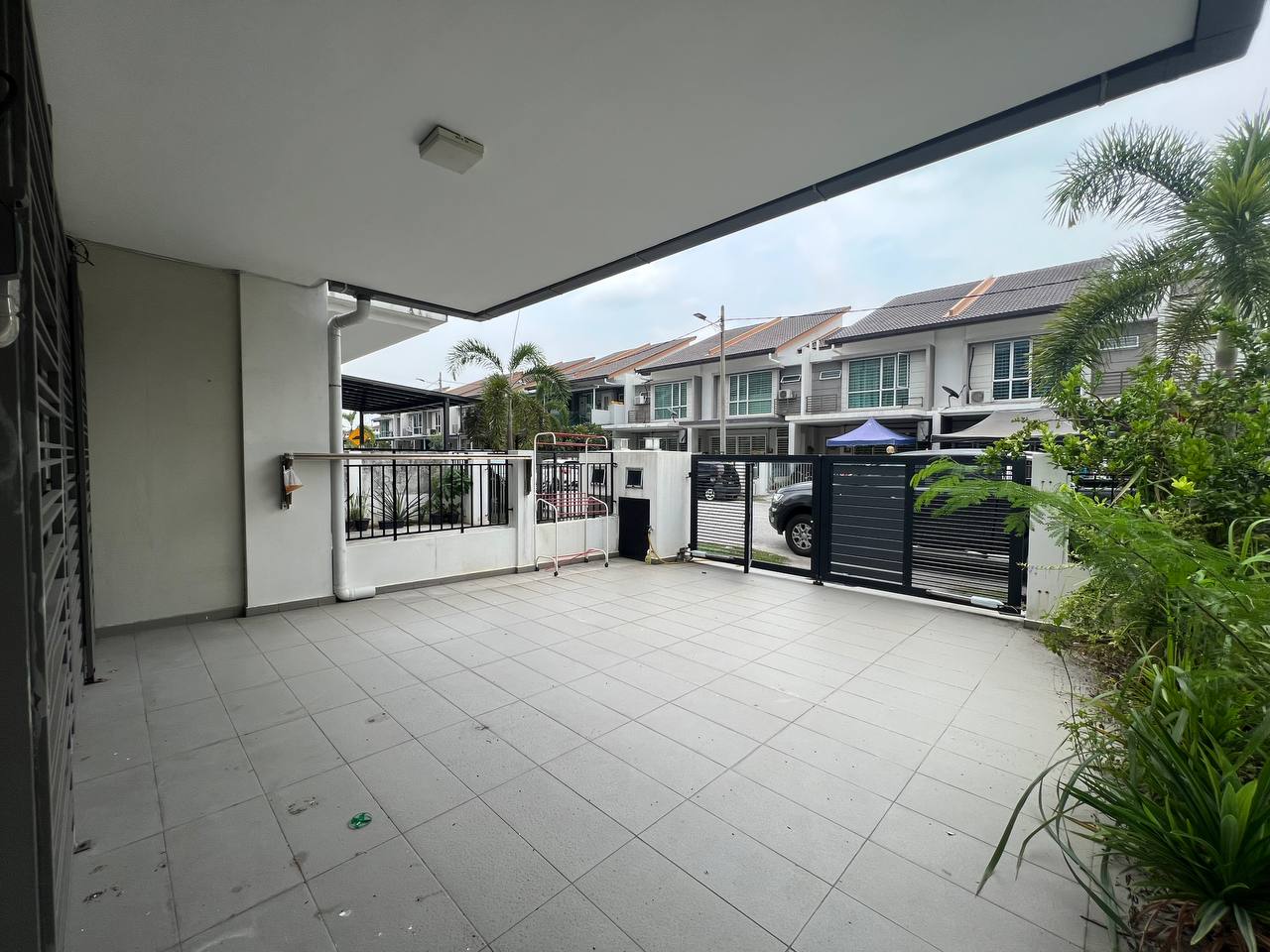 Cantik Reno Murah - 2-sty Bandar Saujana Putra - photo 5