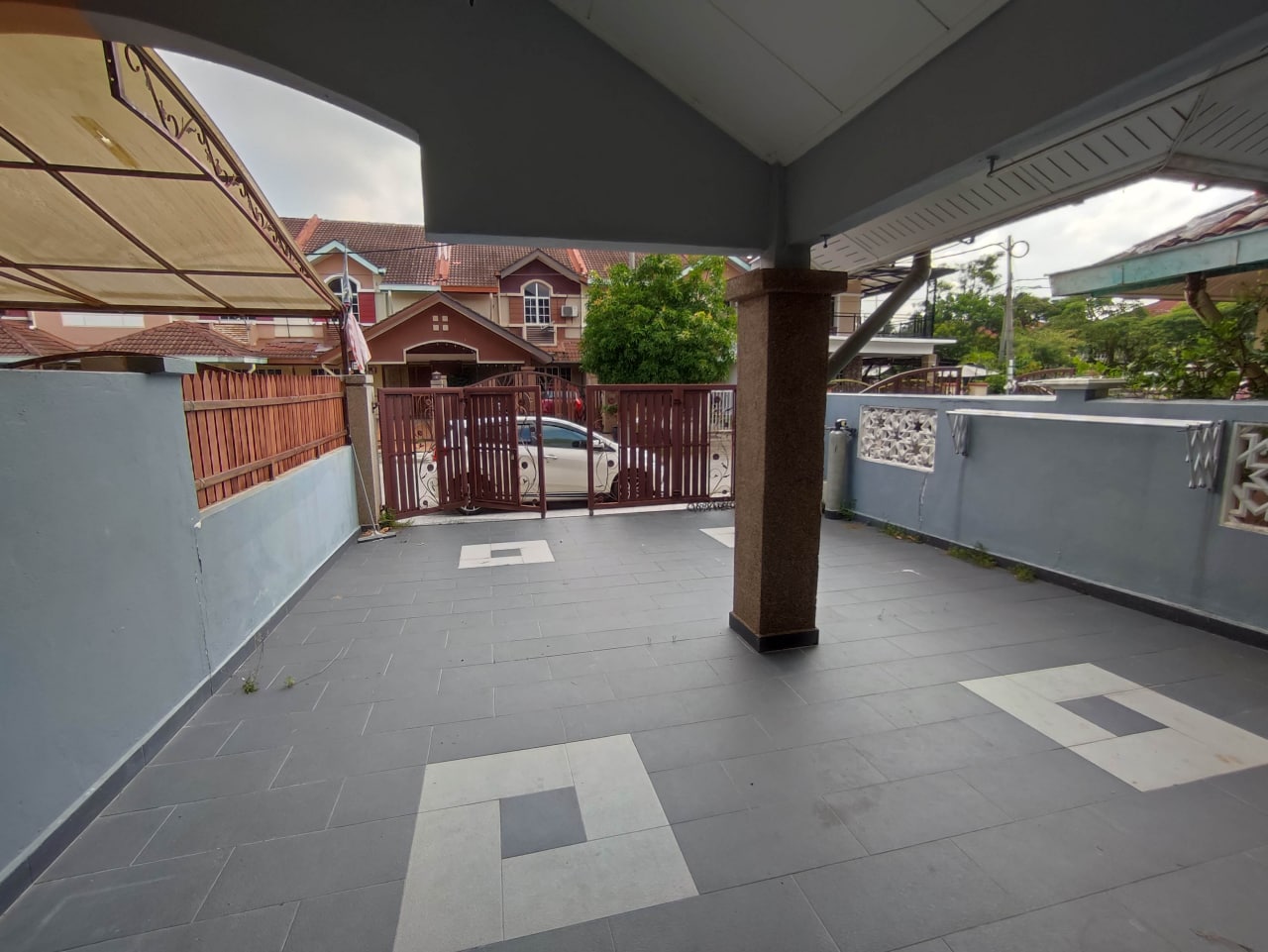 Partly Furnished 2-sty Terrace Sekyn 3 Bangi - photo 2
