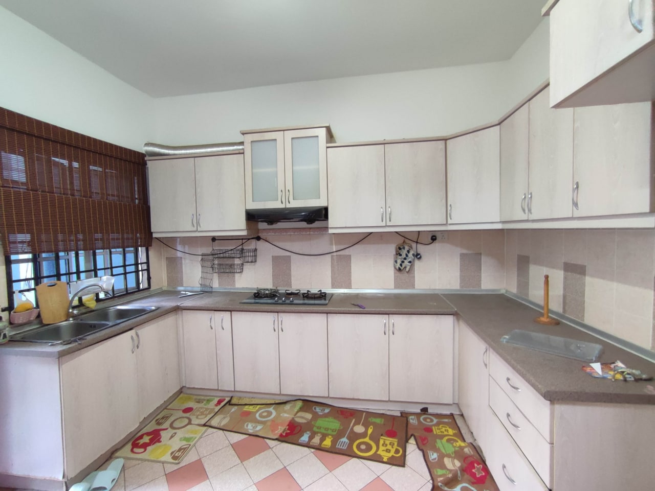 Partly Furnished 2-sty Terrace Sekyn 3 Bangi - photo 4
