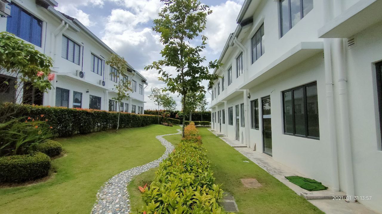 NEW FREEHOLD NON BUMI Diamond City 2-sty - photo 8