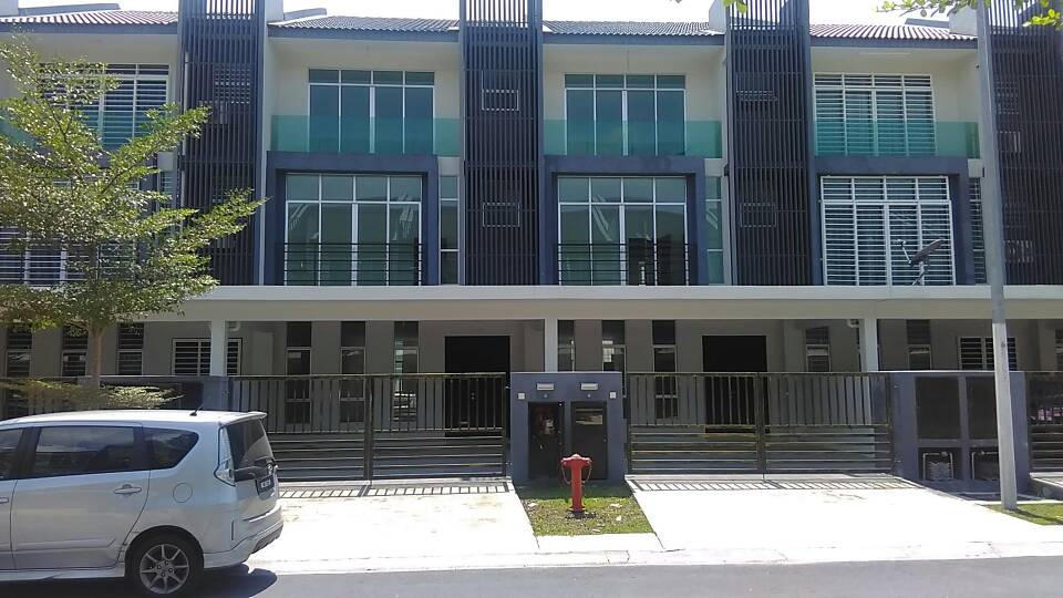3 STOREY BANGI AVENUE - photo 4
